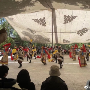 西藏那边有什么值得去旅游的好景区吗？